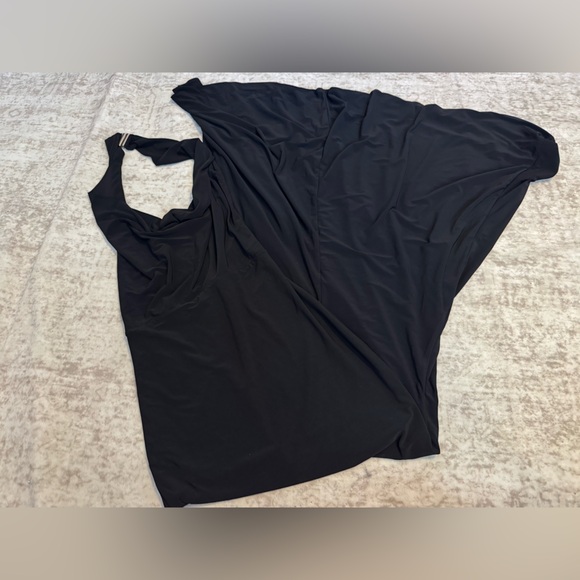 MILANI
Black Backless Cowl Neck Fishtail Maxi Dress - Picture 3 of 7